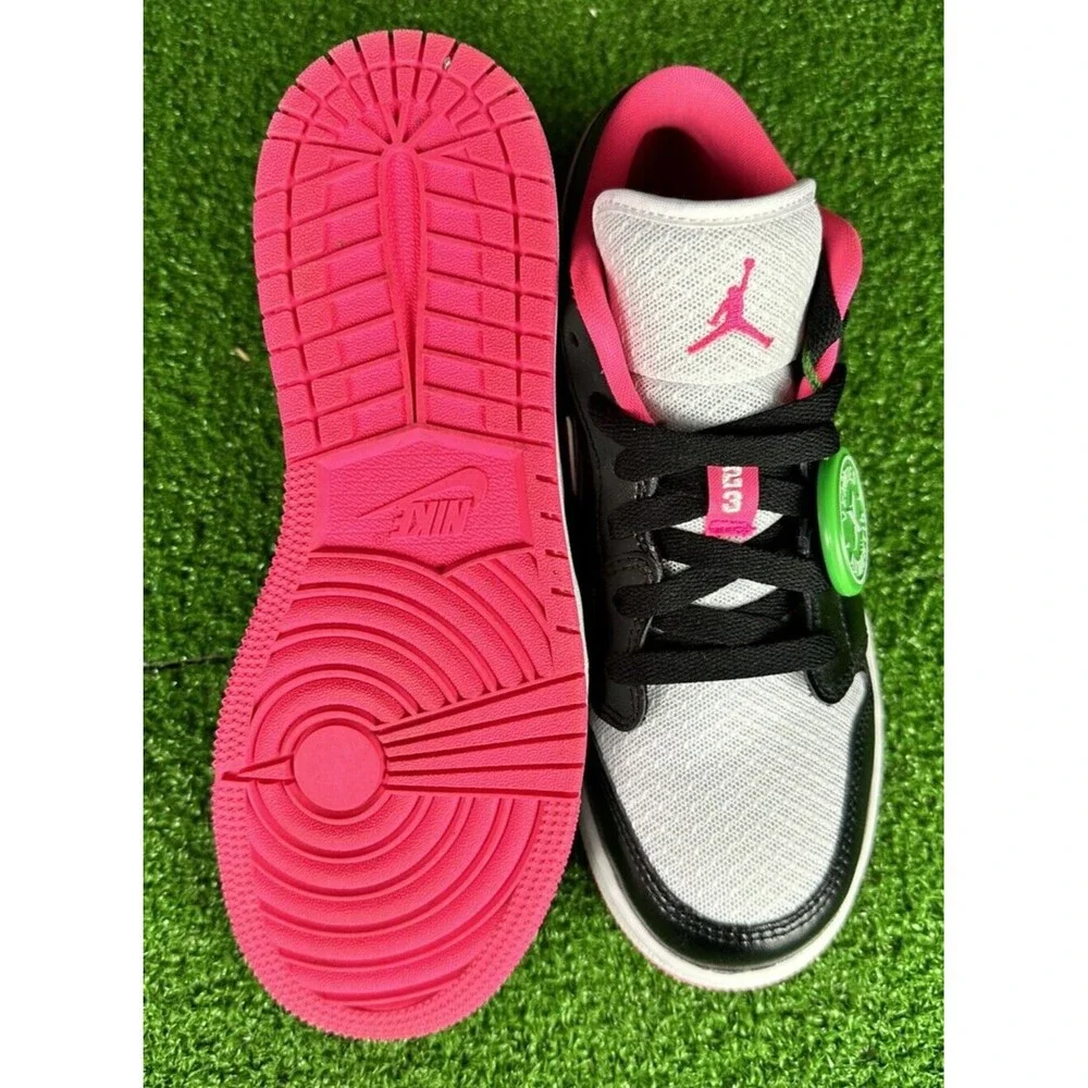 NIKE AIR JORDAN 1 LOW (GS) BLACK-HYPER PINK‎ SZ 4.5 [554723-061]